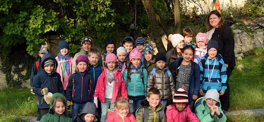 Schüler*innen der VS Gainfarn, 1b