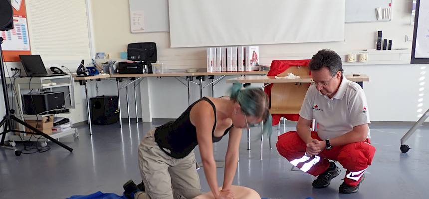 Die Reanimation wurde Indoor geübt.